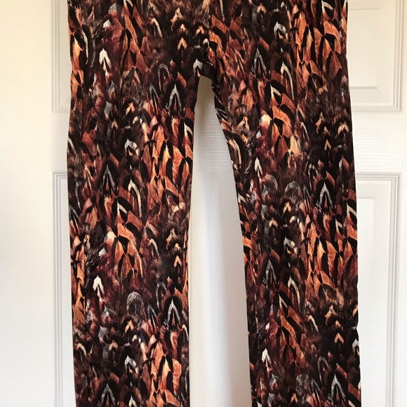 NWT Resalsa Multicolor Feather Print Jeans Size 25 - Picture 2 of 7